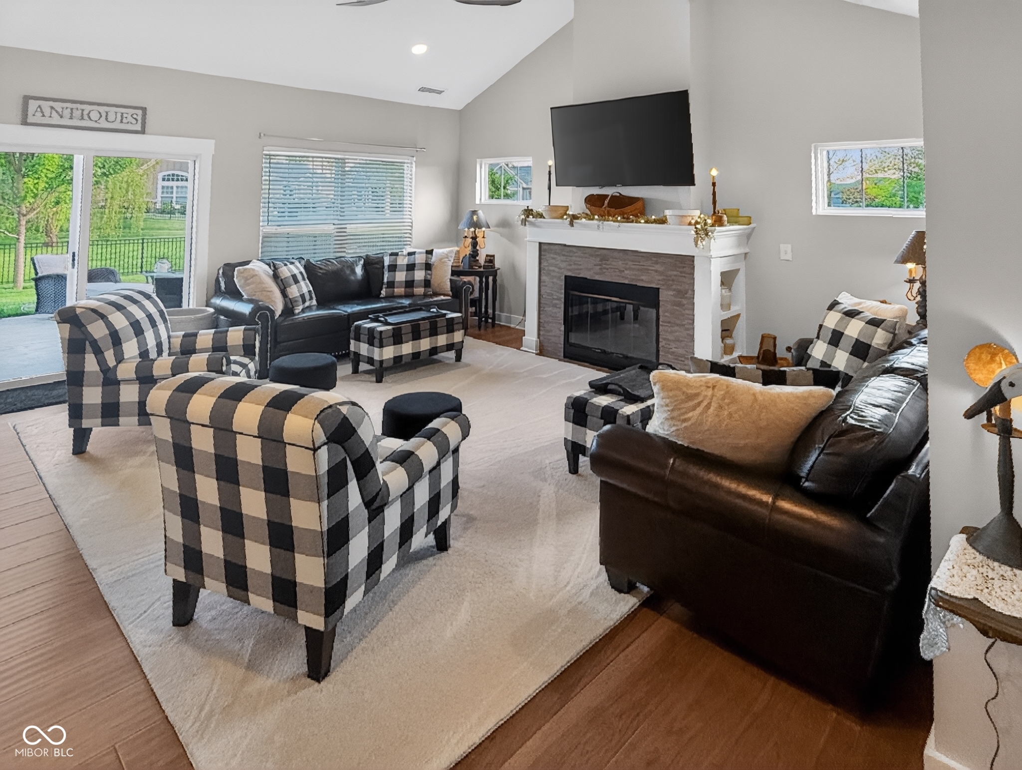 1069 Forest Glen Drive