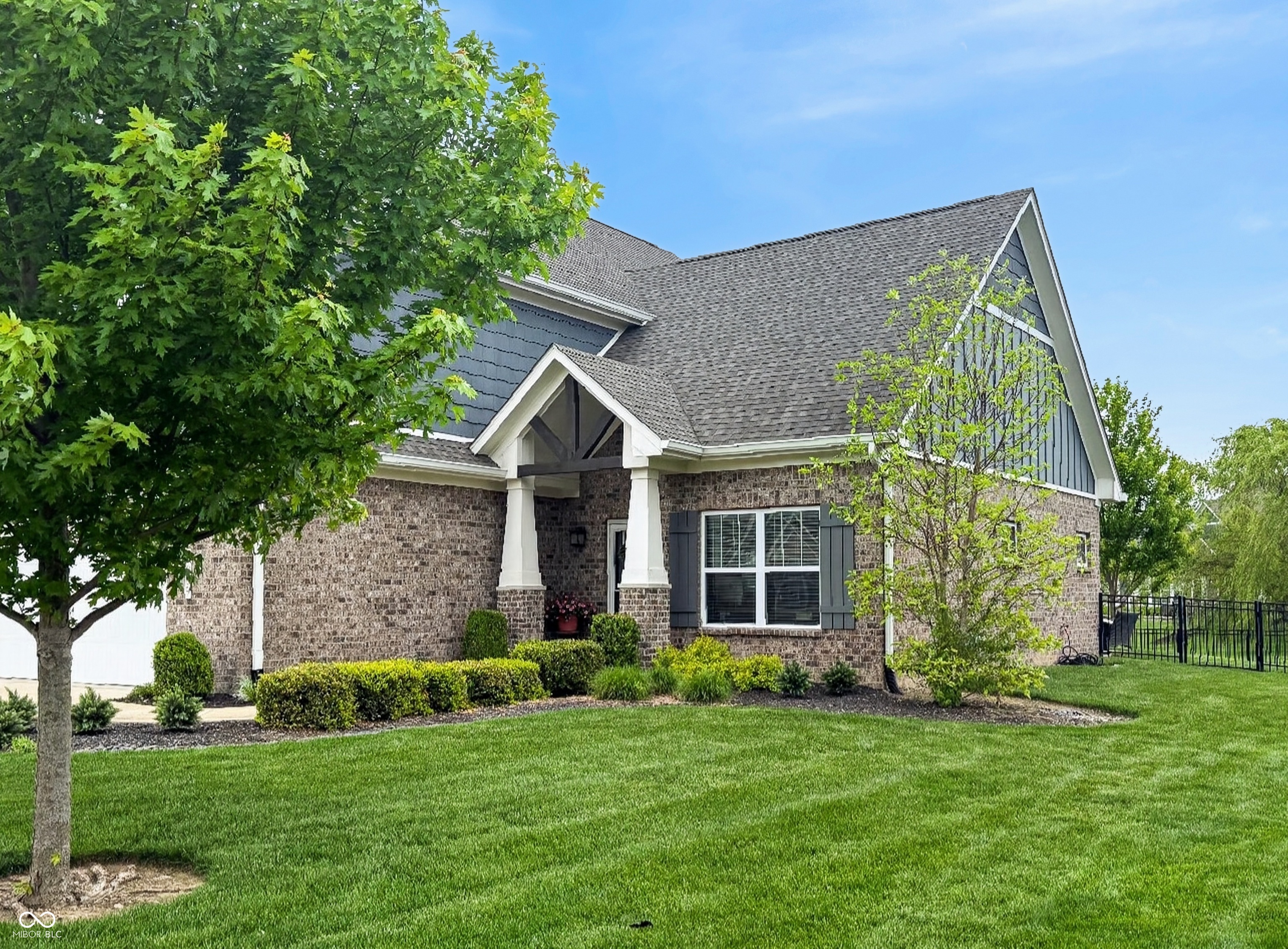 1069 Forest Glen Drive