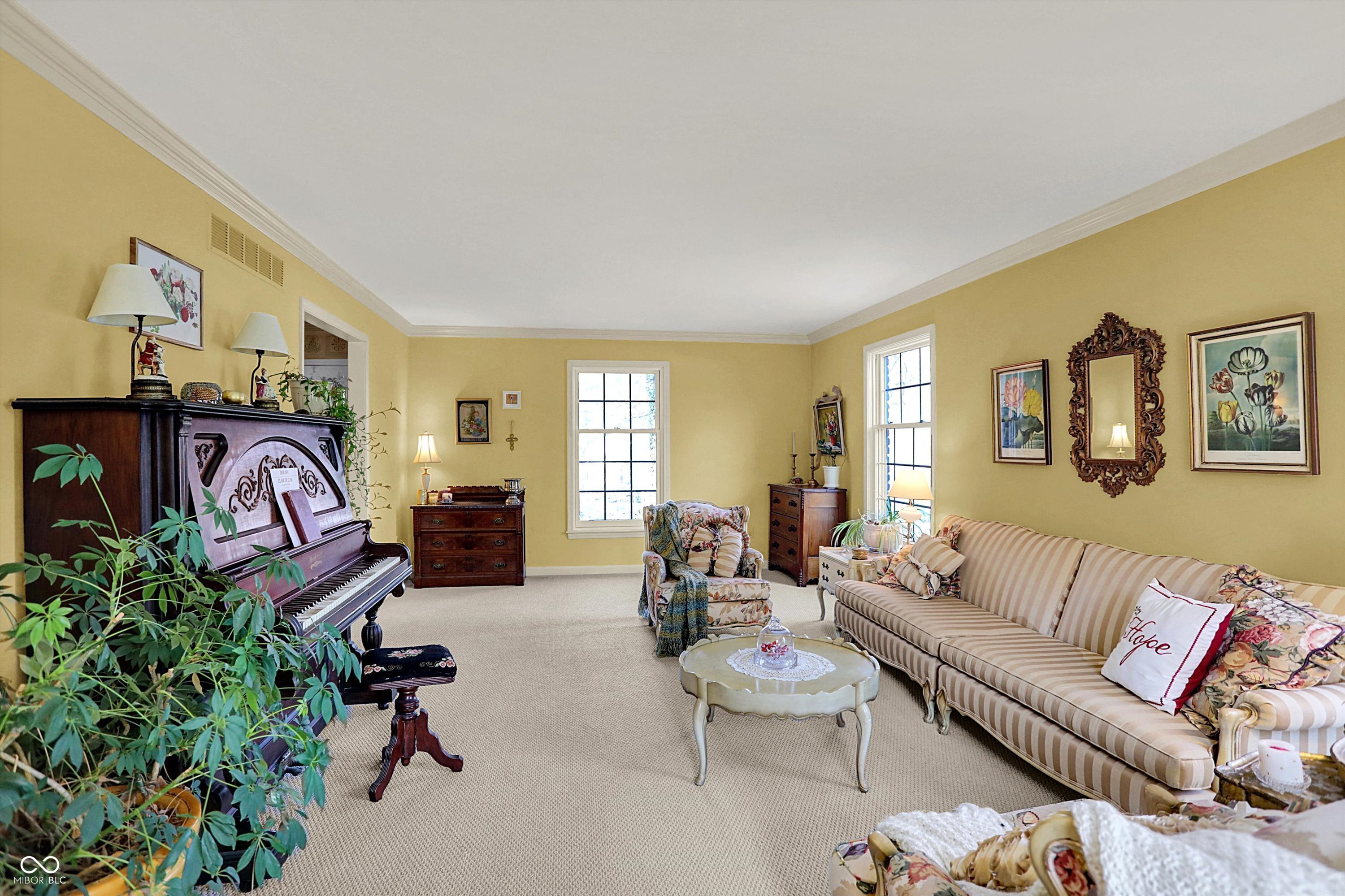 80 Williamsburg Court