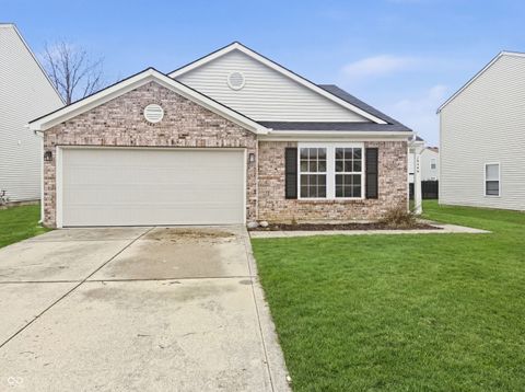Photo of 10406 Waverly Drive, Indianapolis, IN 46234 (MLS # 22087689)