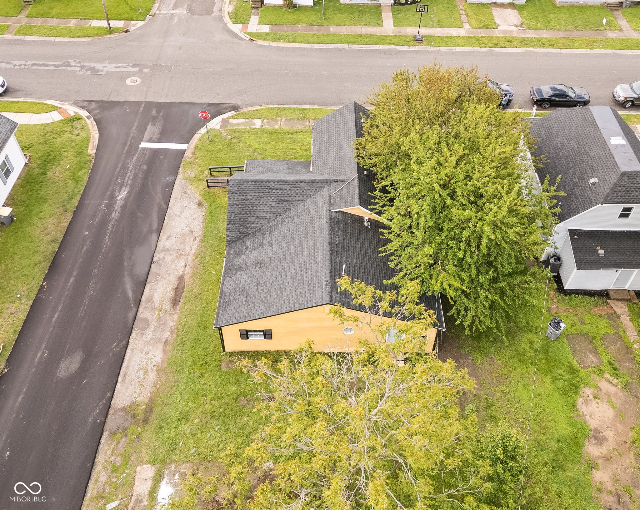 802 W Laurel Street