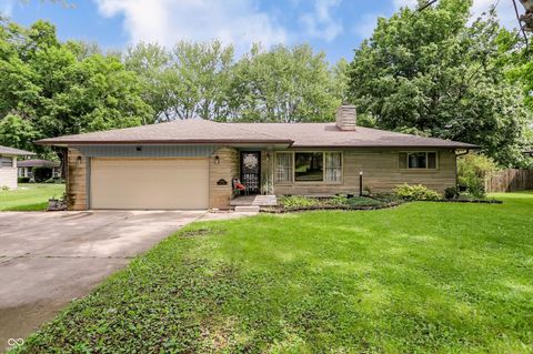 Photo of 1152 E Cragmont Drive, Indianapolis, IN 46227 (MLS # 22103046)