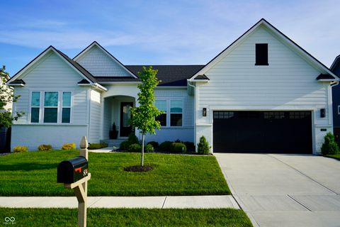 804 Whispering Oaks Drive Carmel IN 46032