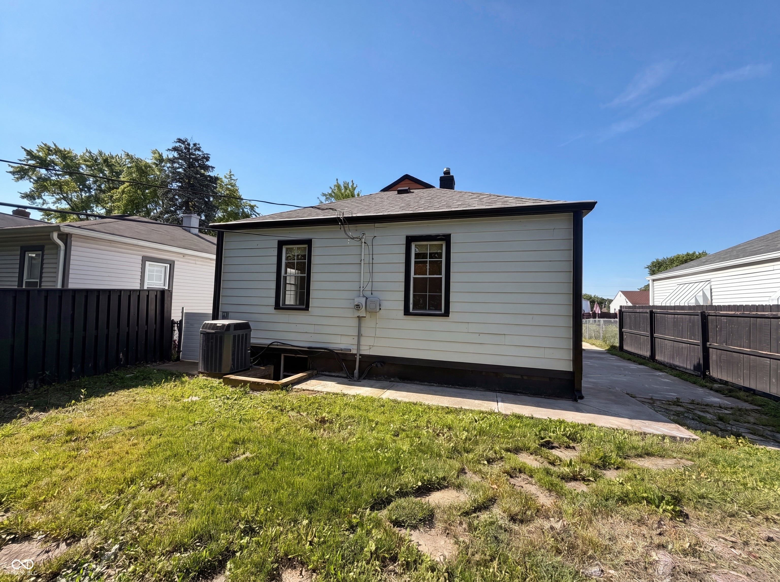 2310 Calhoun Street