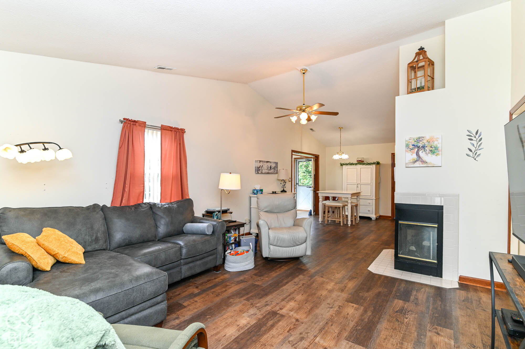 6381 Village Oak Court