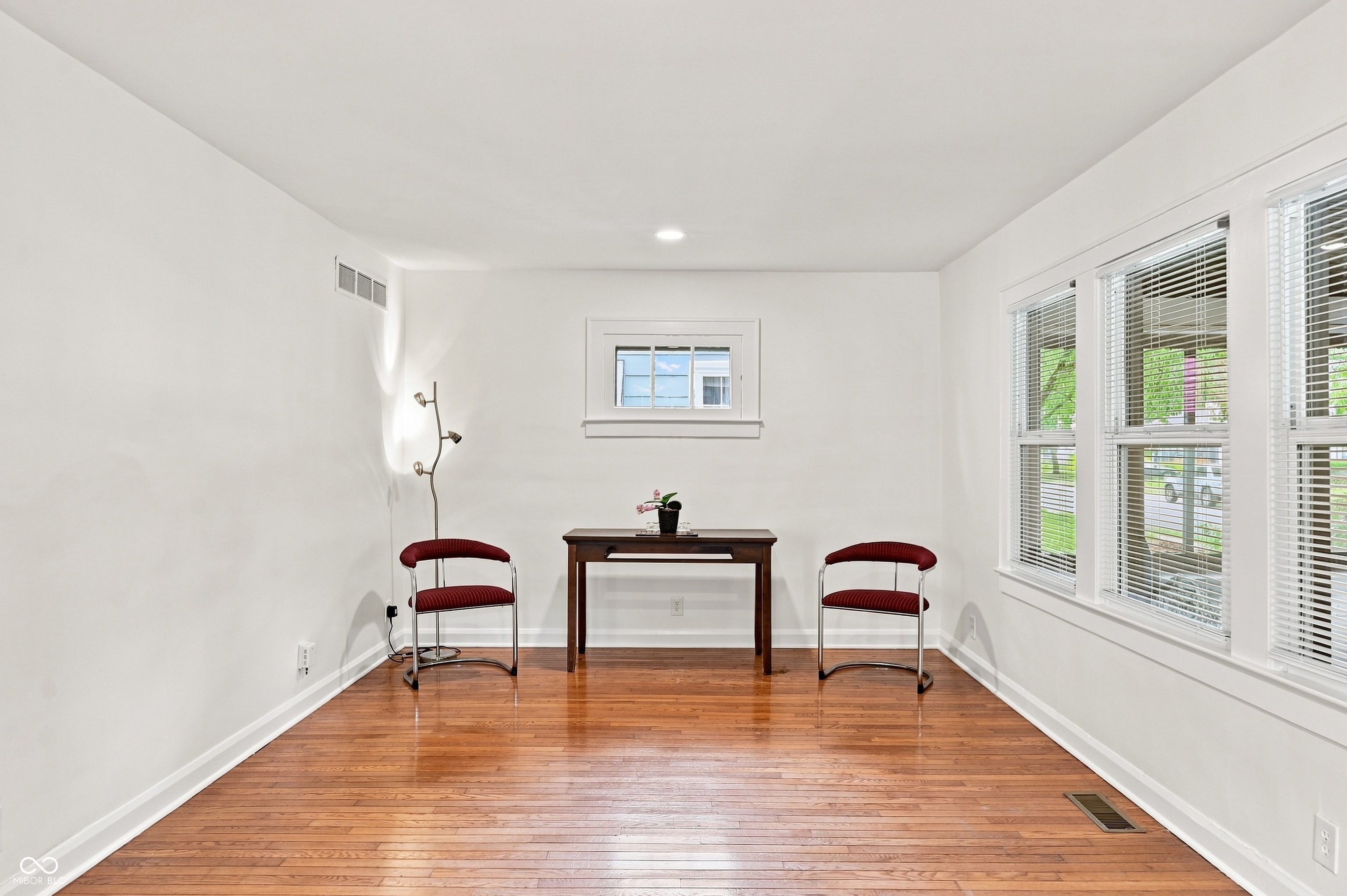 6153 Kingsley Drive