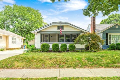 Photo of 6153 Kingsley Drive, Indianapolis, IN 46220 (MLS # 22117202)