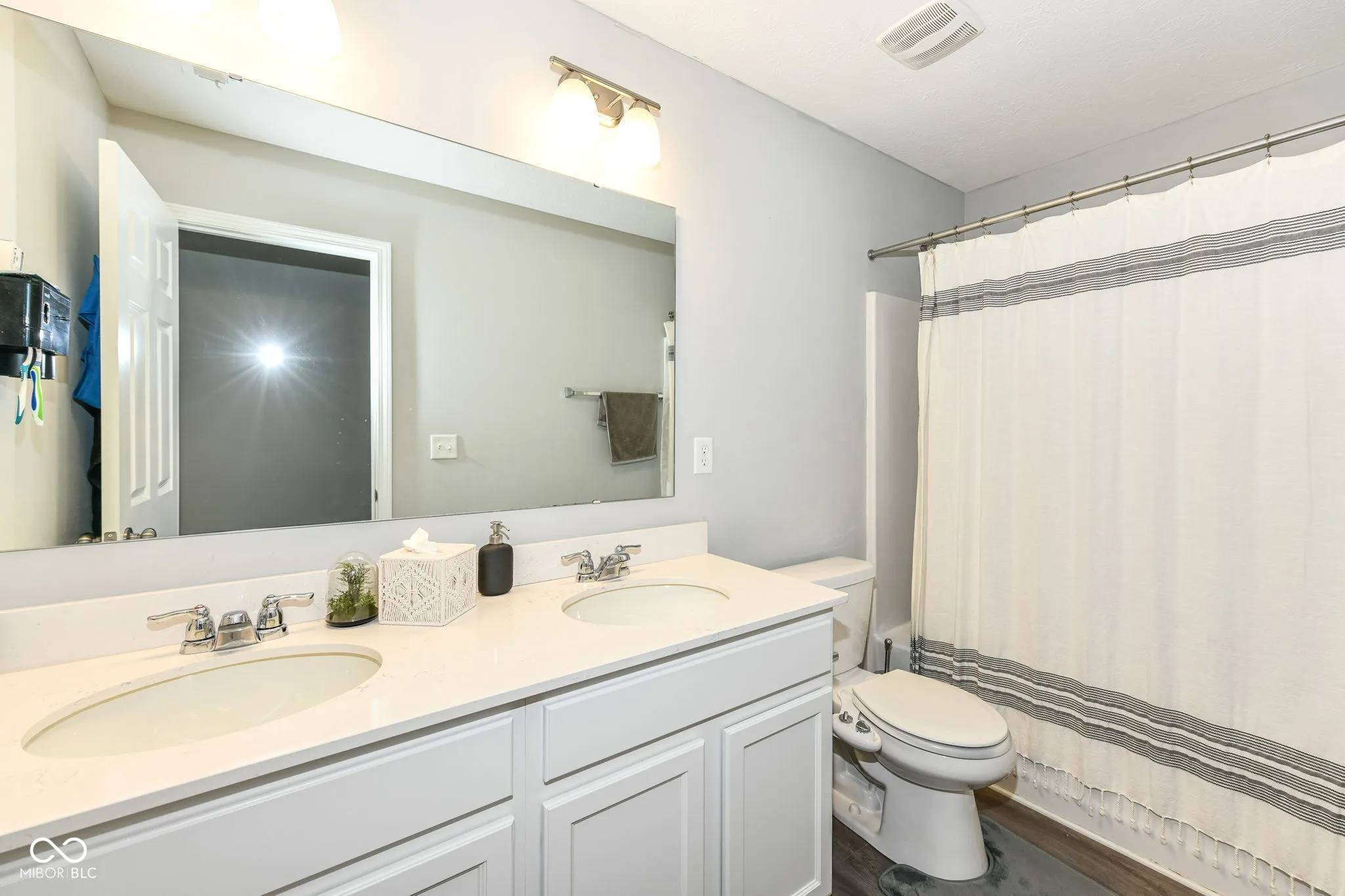 Whitestown, Indiana 46075, United States, 4 Bedrooms Bedrooms, ,3 BathroomsBathrooms,Residential,Active,169557