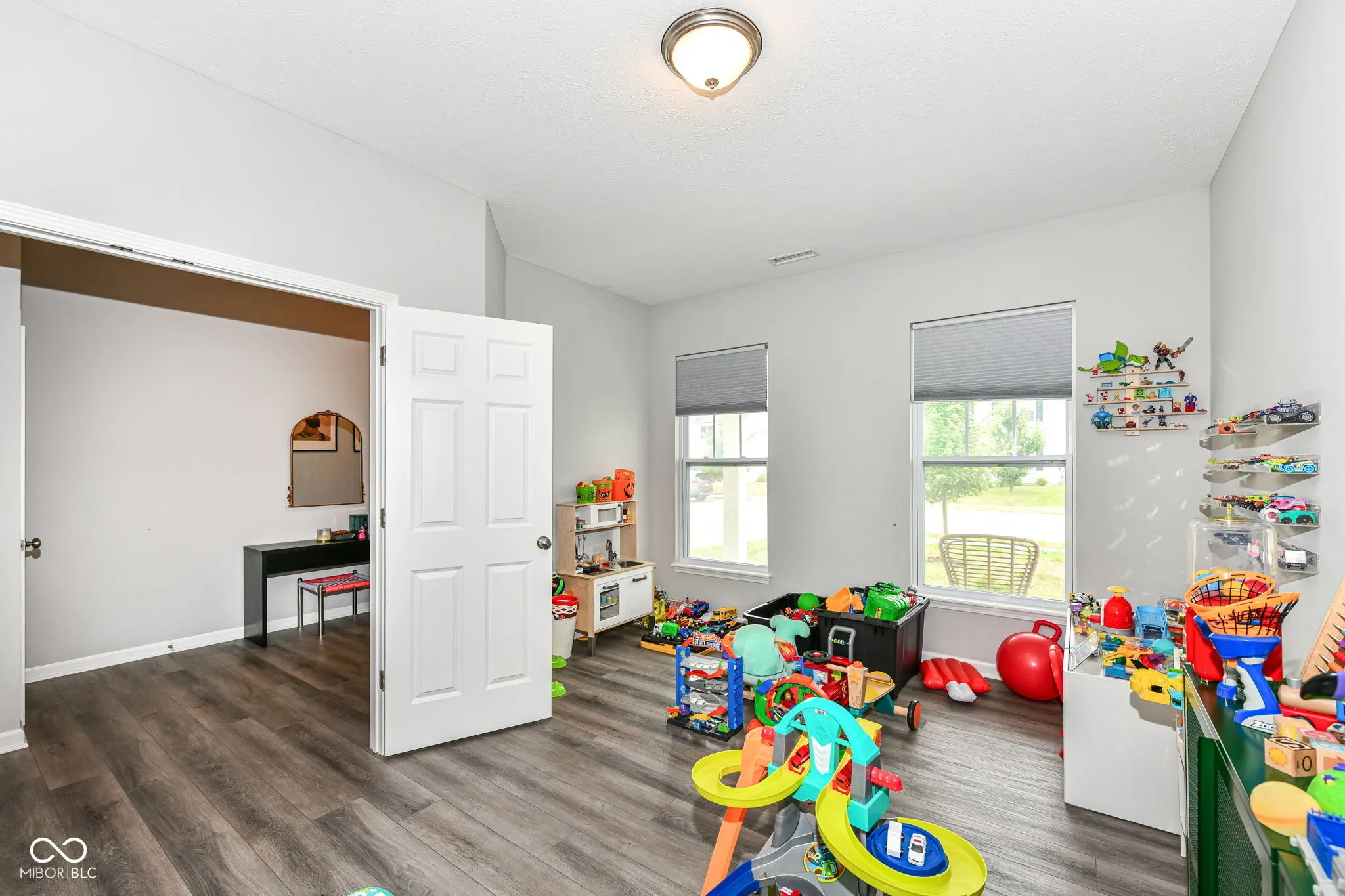 Whitestown, Indiana 46075, United States, 4 Bedrooms Bedrooms, ,3 BathroomsBathrooms,Residential,Active,169557