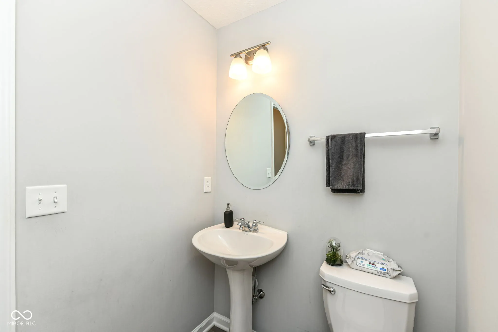 Whitestown, Indiana 46075, United States, 4 Bedrooms Bedrooms, ,3 BathroomsBathrooms,Residential,Active,169557