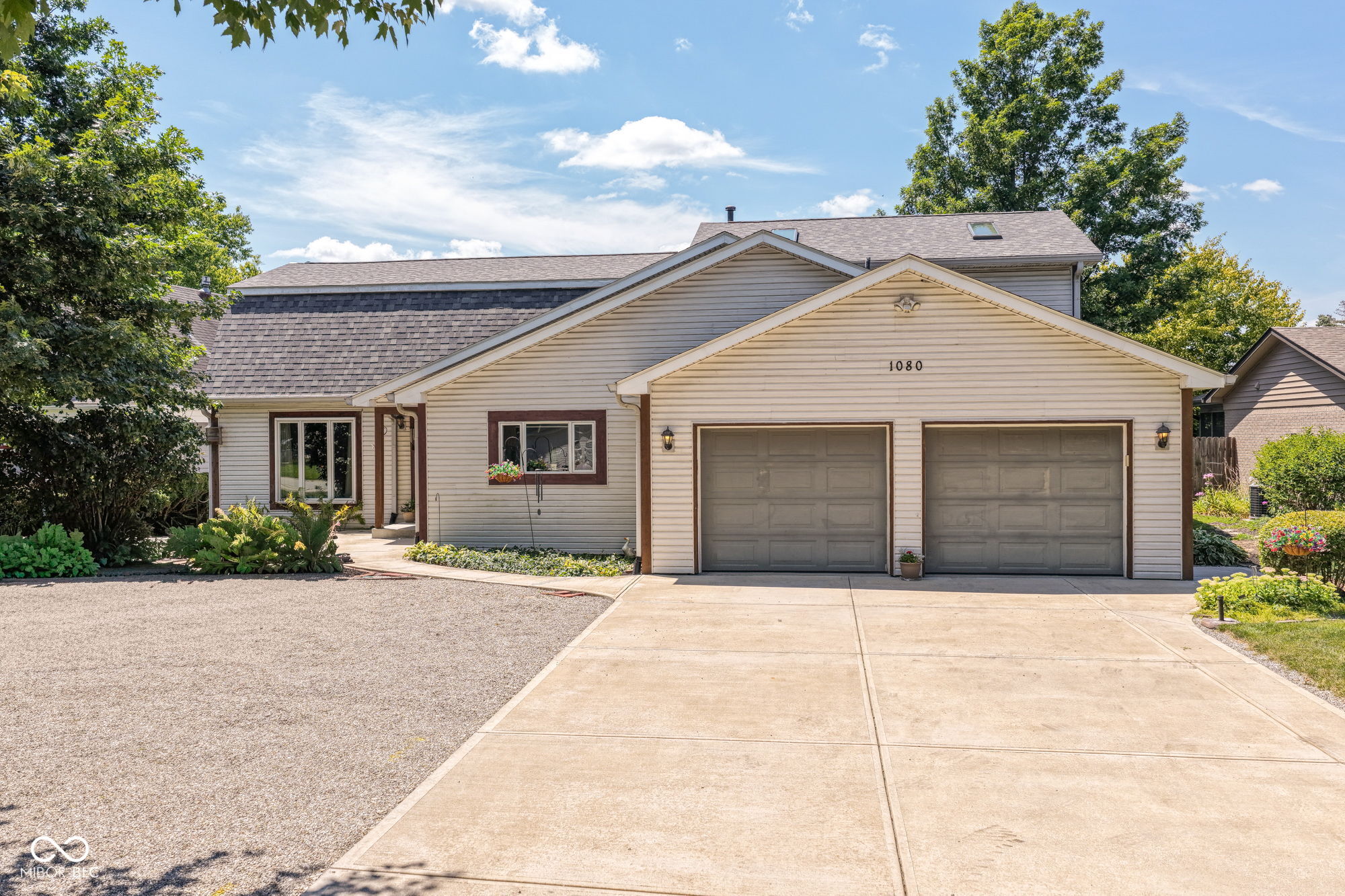 1080 Shoreline Drive