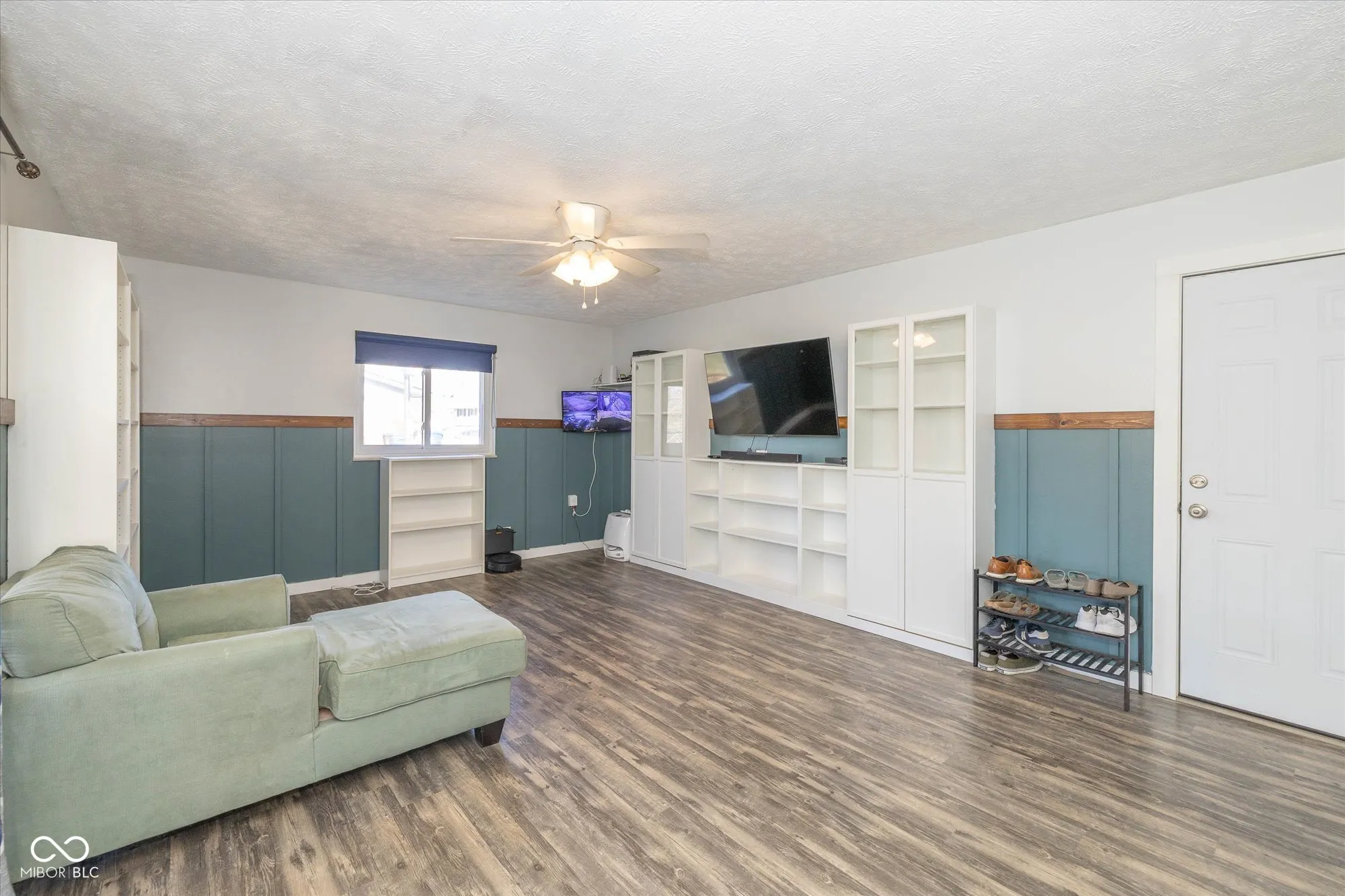 Indianapolis, Indiana 46219, United States, 4 Bedrooms Bedrooms, ,2 BathroomsBathrooms,Residential,Pending,27896