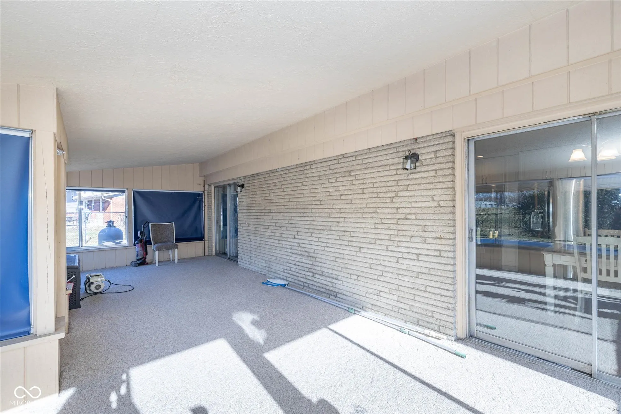 Indianapolis, Indiana 46219, United States, 4 Bedrooms Bedrooms, ,2 BathroomsBathrooms,Residential,Pending,27896