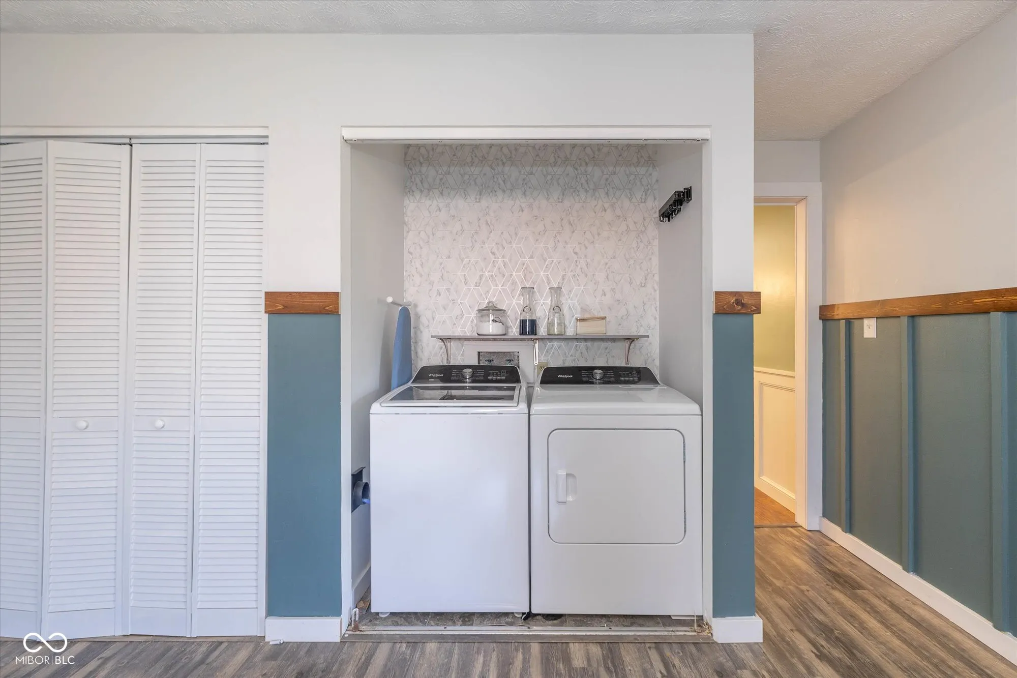 Indianapolis, Indiana 46219, United States, 4 Bedrooms Bedrooms, ,2 BathroomsBathrooms,Residential,Pending,27896