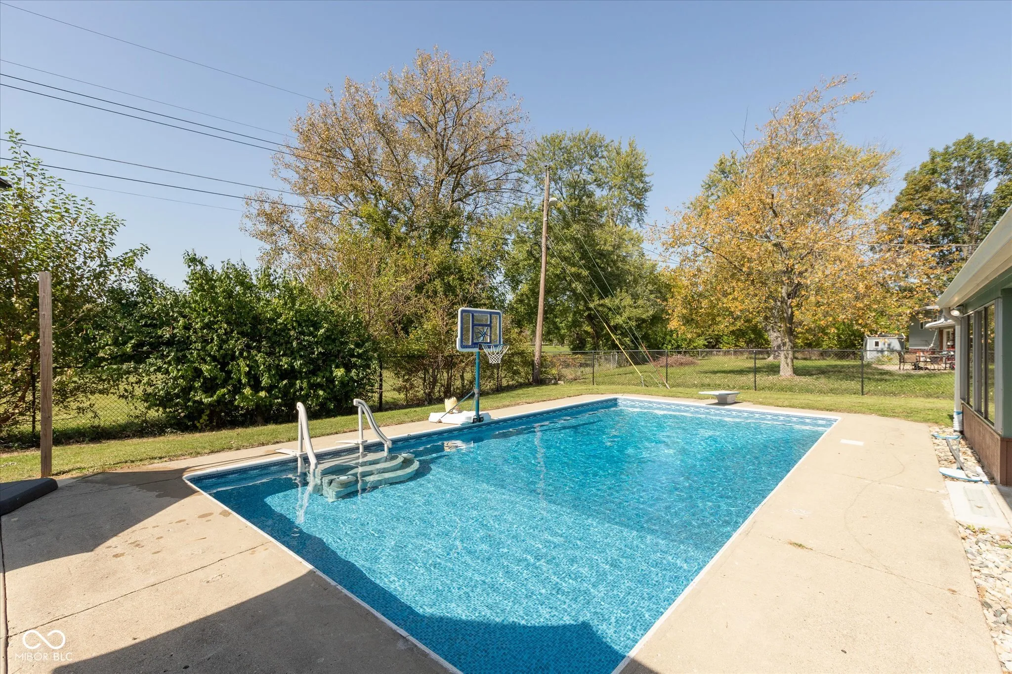 Indianapolis, Indiana 46219, United States, 4 Bedrooms Bedrooms, ,2 BathroomsBathrooms,Residential,Pending,27896