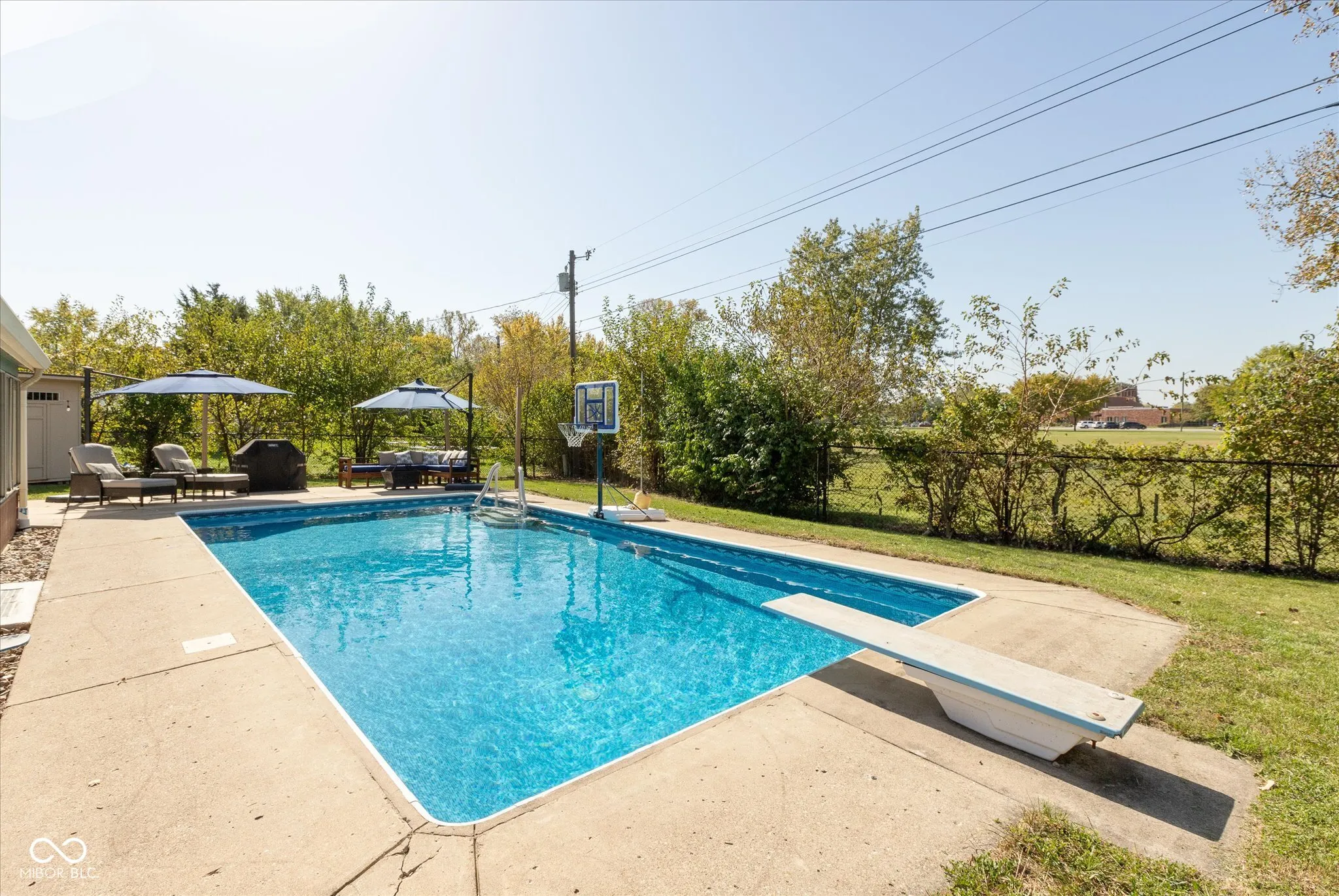 Indianapolis, Indiana 46219, United States, 4 Bedrooms Bedrooms, ,2 BathroomsBathrooms,Residential,Pending,27896