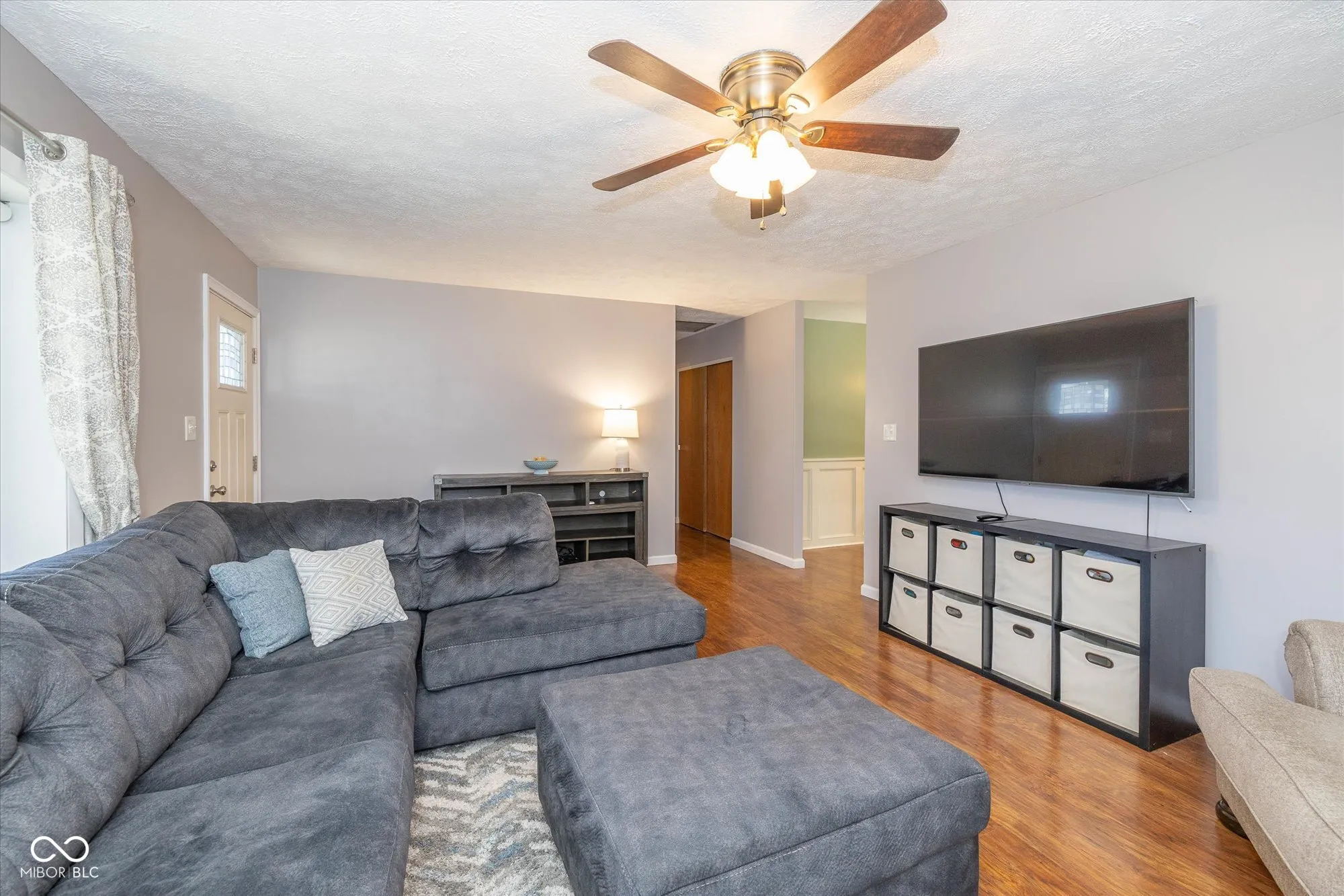 Indianapolis, Indiana 46219, United States, 4 Bedrooms Bedrooms, ,2 BathroomsBathrooms,Residential,Pending,27896