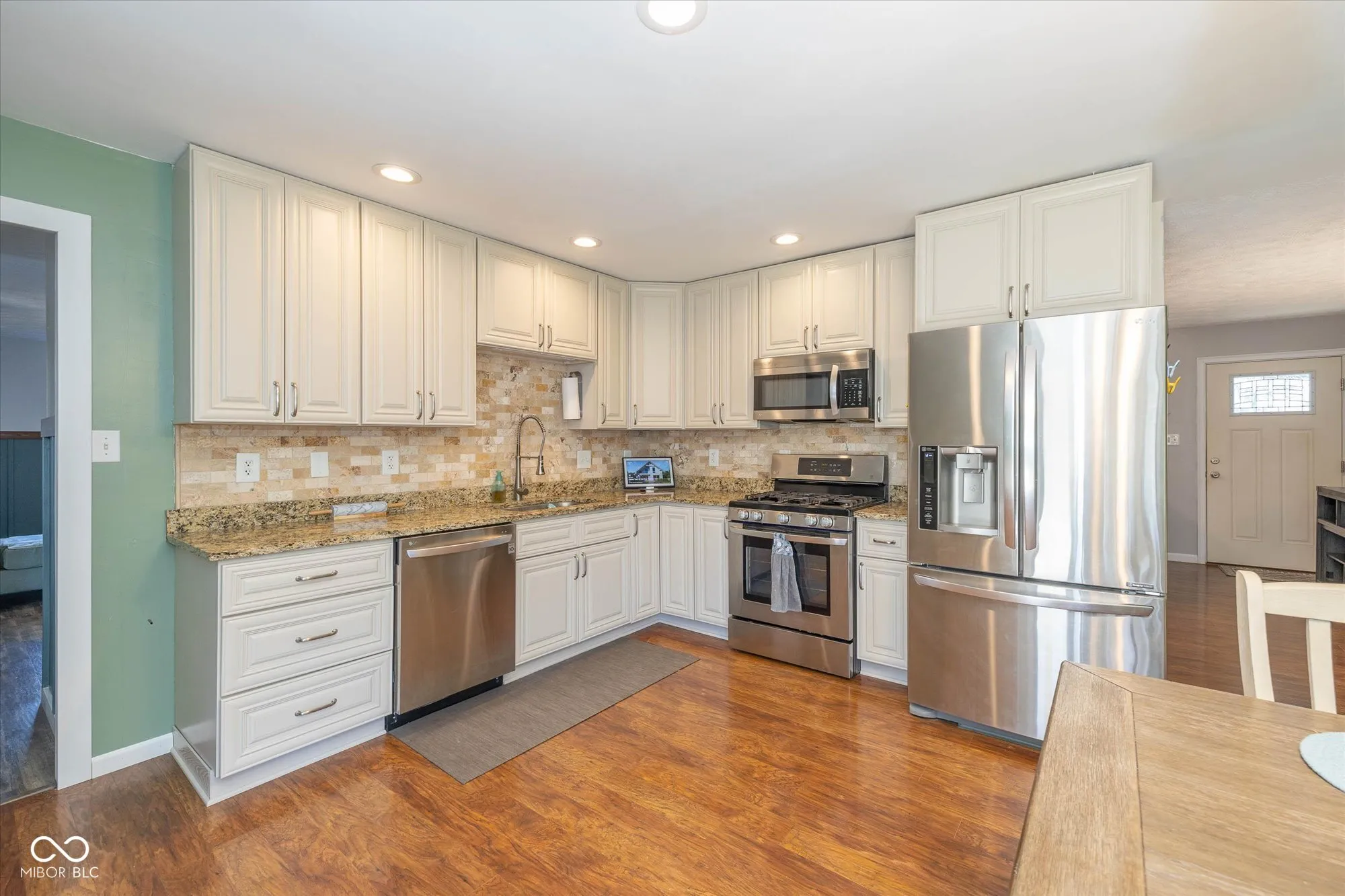 Indianapolis, Indiana 46219, United States, 4 Bedrooms Bedrooms, ,2 BathroomsBathrooms,Residential,Pending,27896