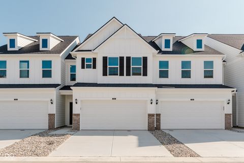 Photo of 7292 Shroyer Way, Noblesville, IN 46062 (MLS # 22095522)