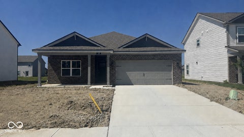 Photo of 240 Springfield Crossing, Greenfield, IN 46140 (MLS # 22106117)