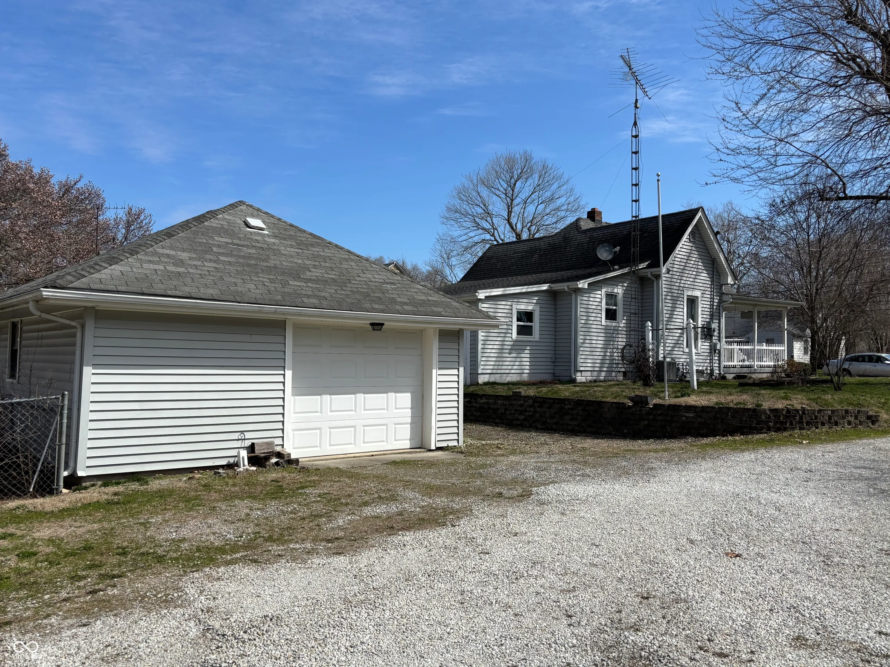 Carthage, Indiana 46115, United States, 2 Bedrooms Bedrooms, ,1 BathroomBathrooms,Residential,Active,97011