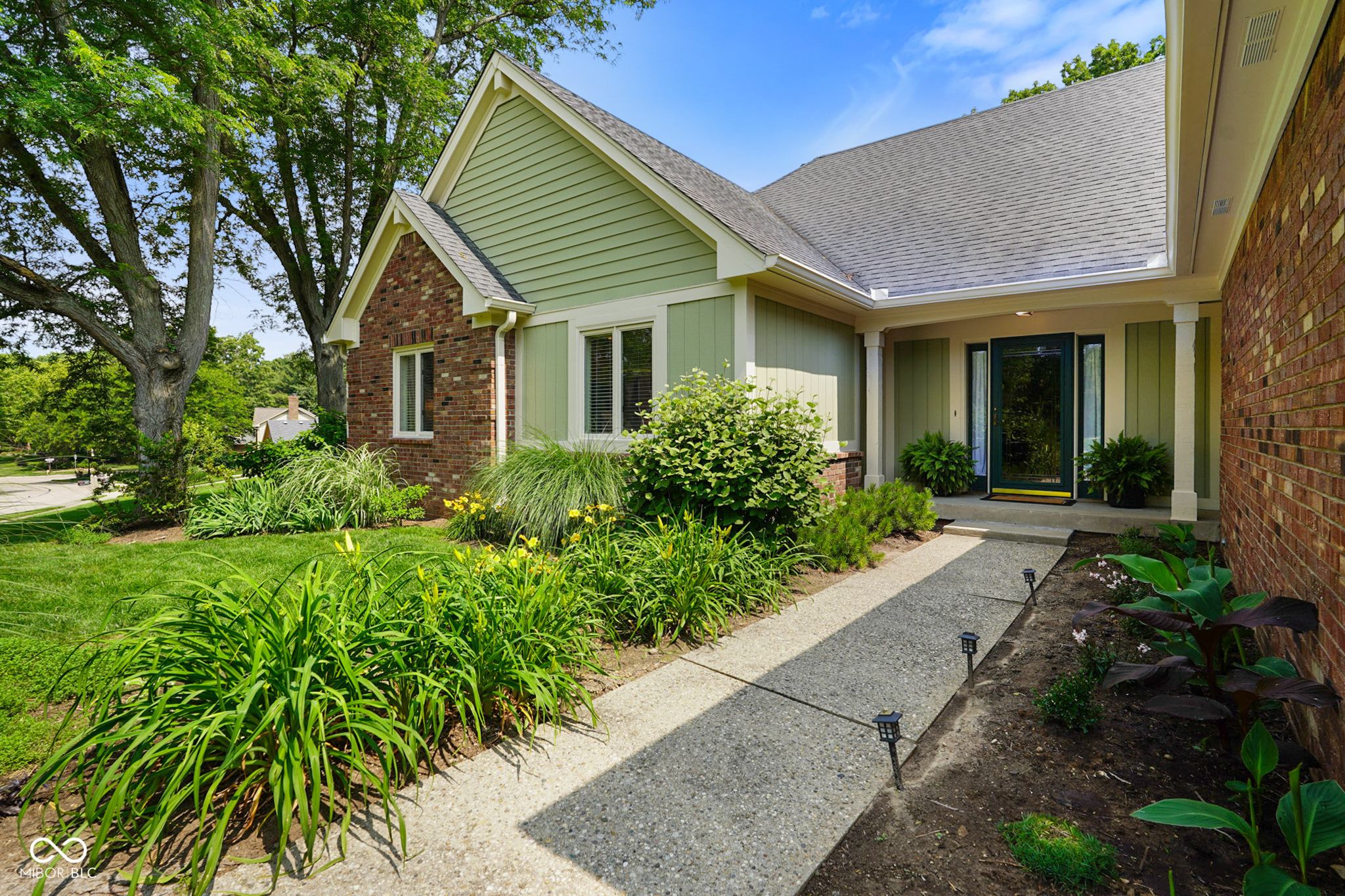 6118 Deerwood Drive