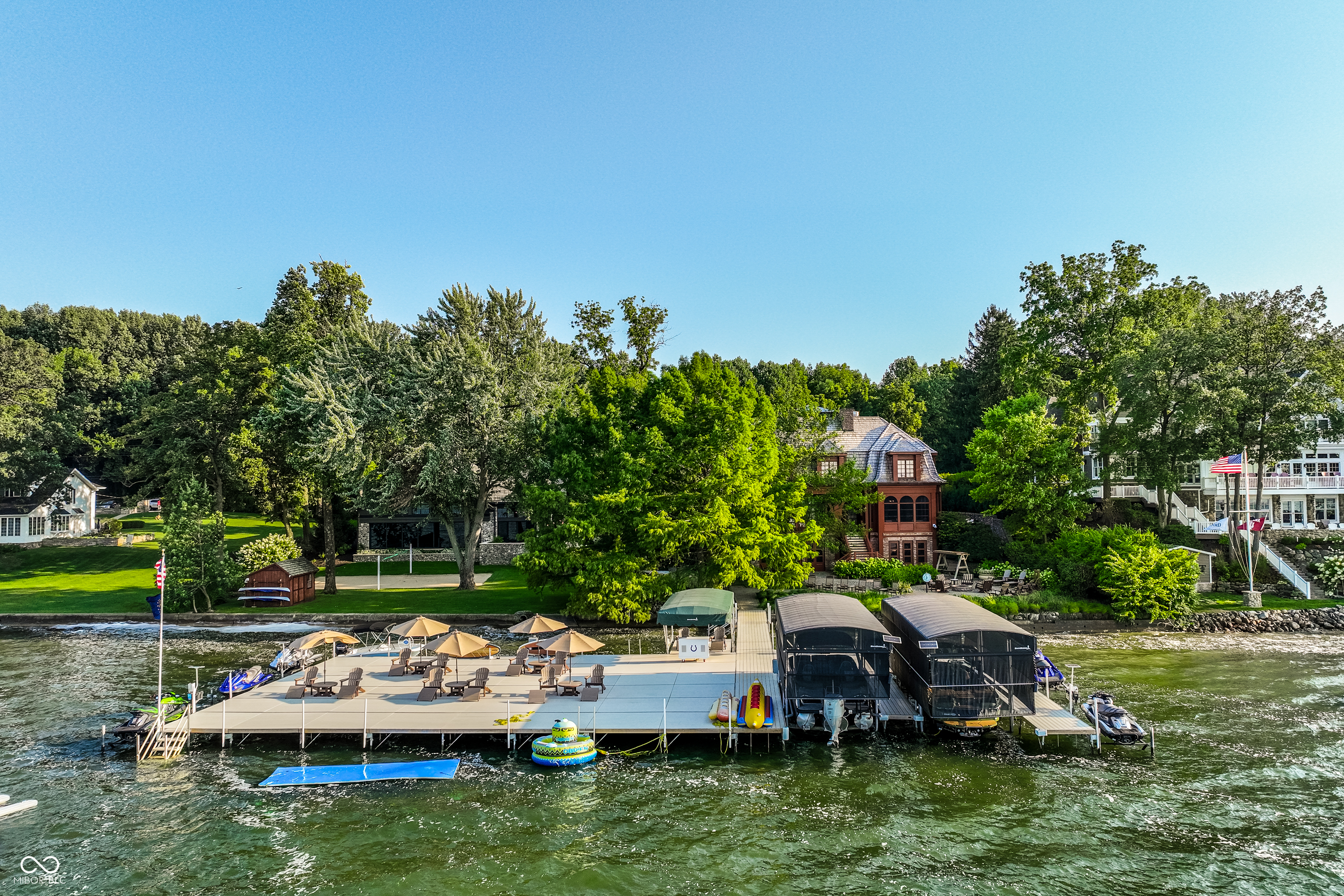 944 S Shore Drive