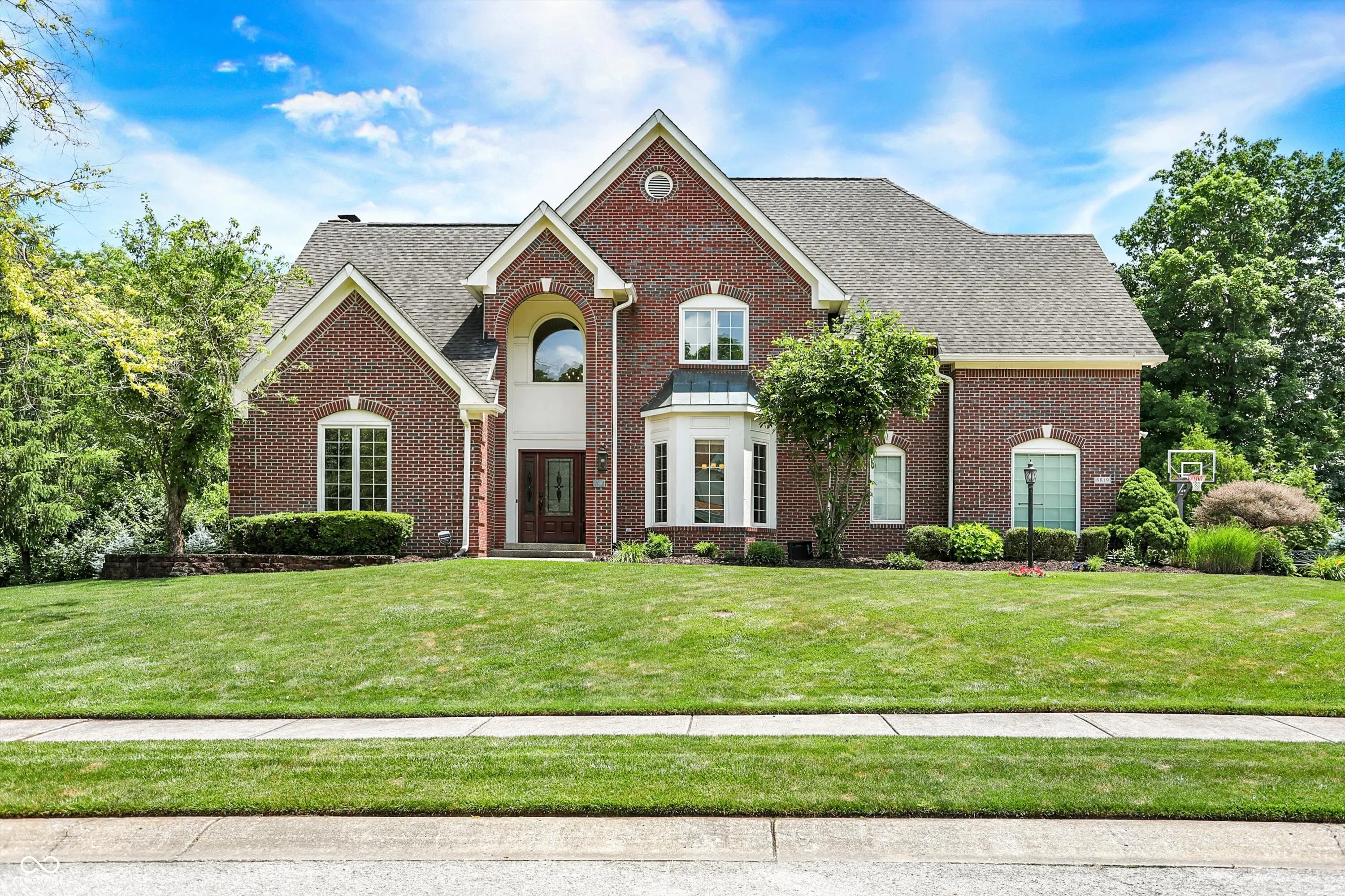 Indianapolis, Indiana 46236, United States, 5 Bedrooms Bedrooms, ,4 BathroomsBathrooms,Residential,Pending,156301