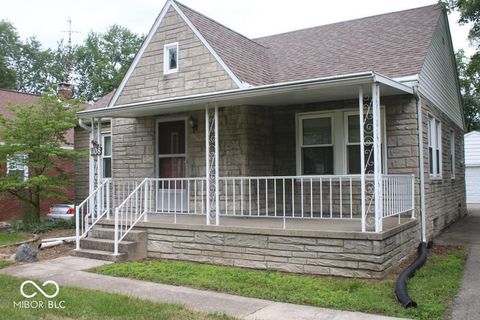 Photo of 1108 W Weber Drive, Muncie, IN 47303 (MLS # 22069228)