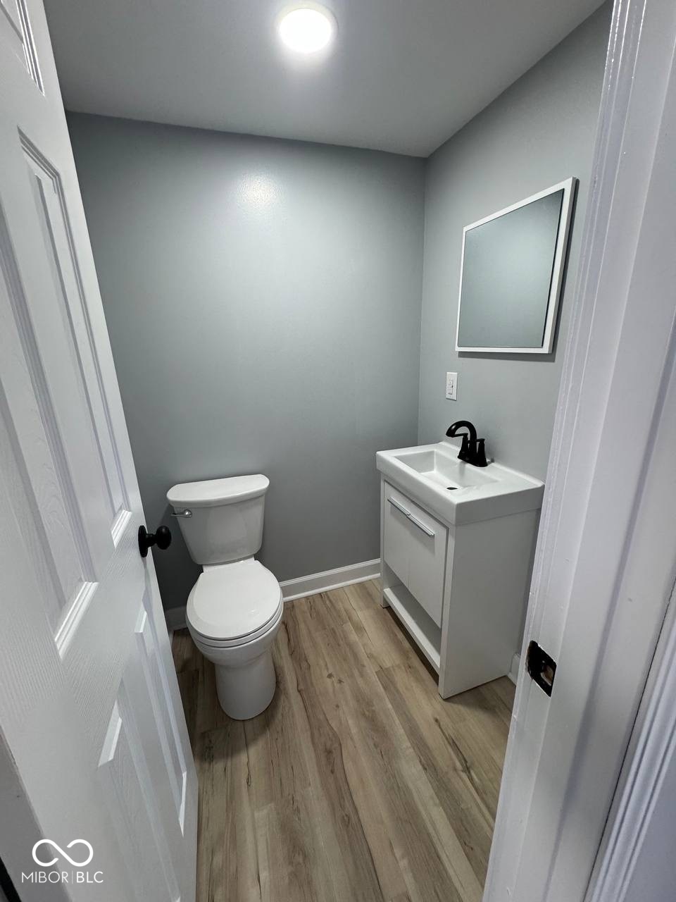 1107 E Mulberry Street