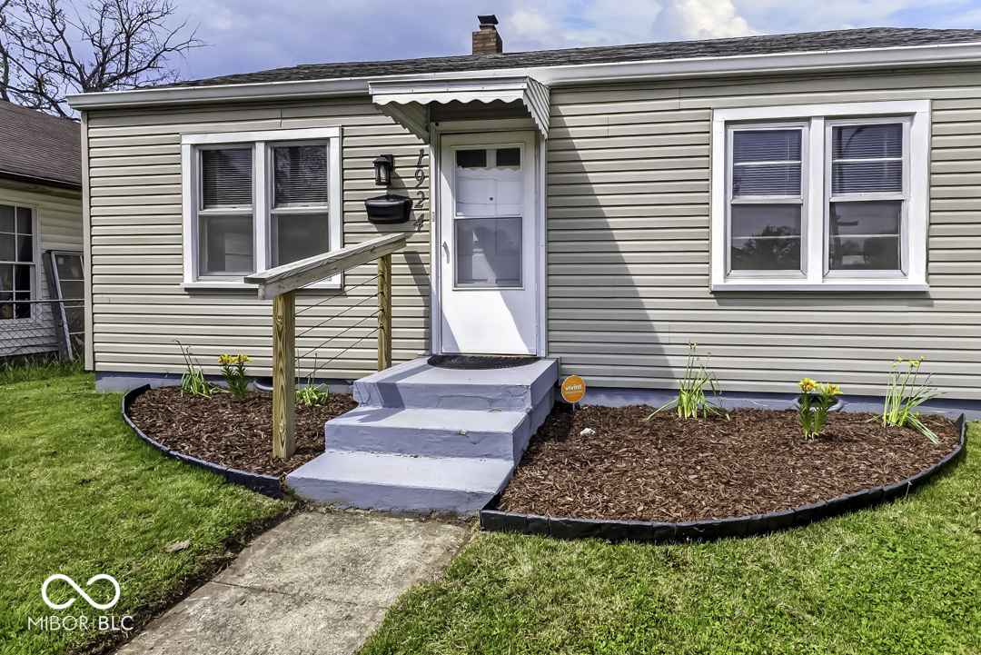 1924 E Minnesota Street