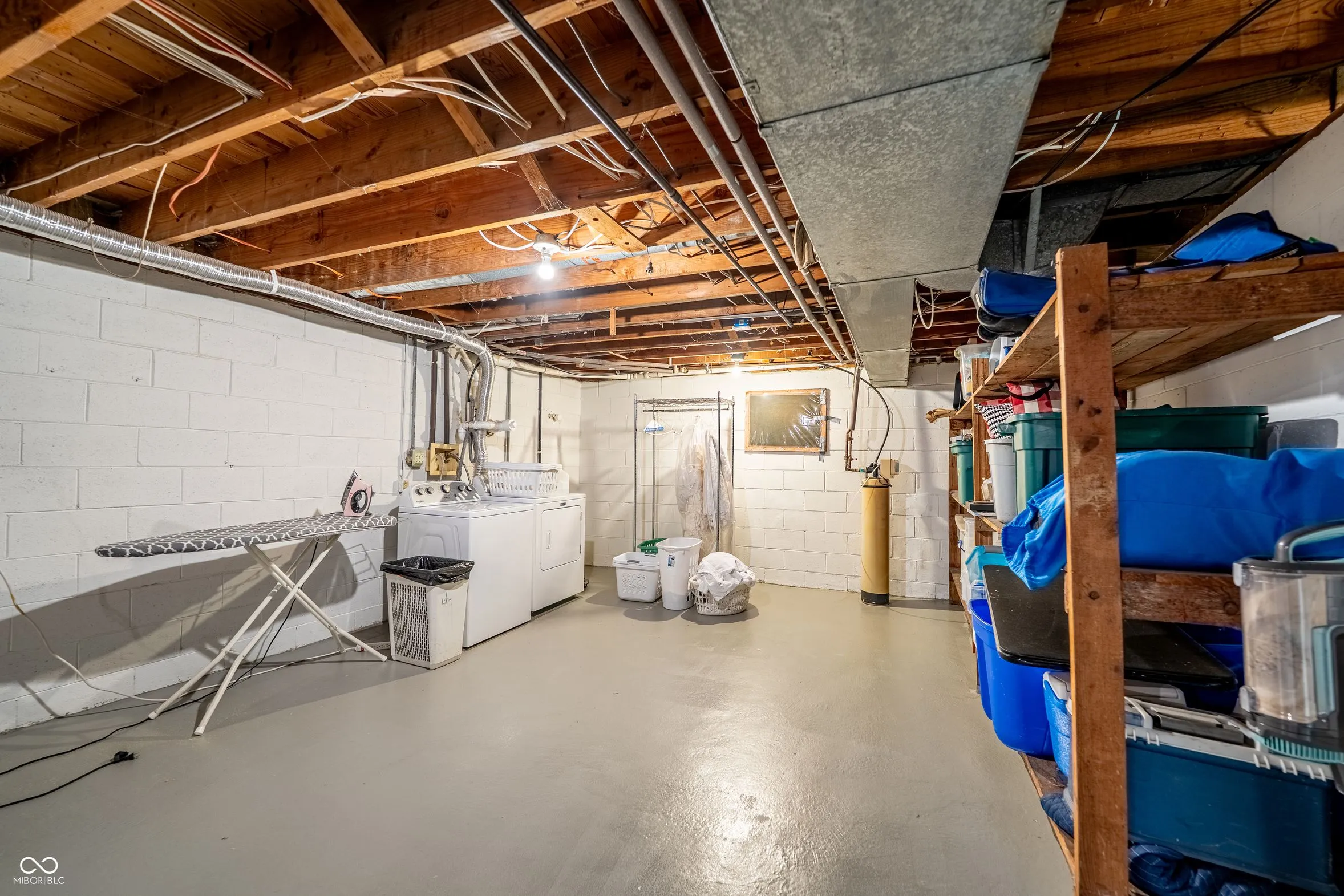 Indianapolis, Indiana 46220, United States, 3 Bedrooms Bedrooms, ,2 BathroomsBathrooms,Residential,Active,229099