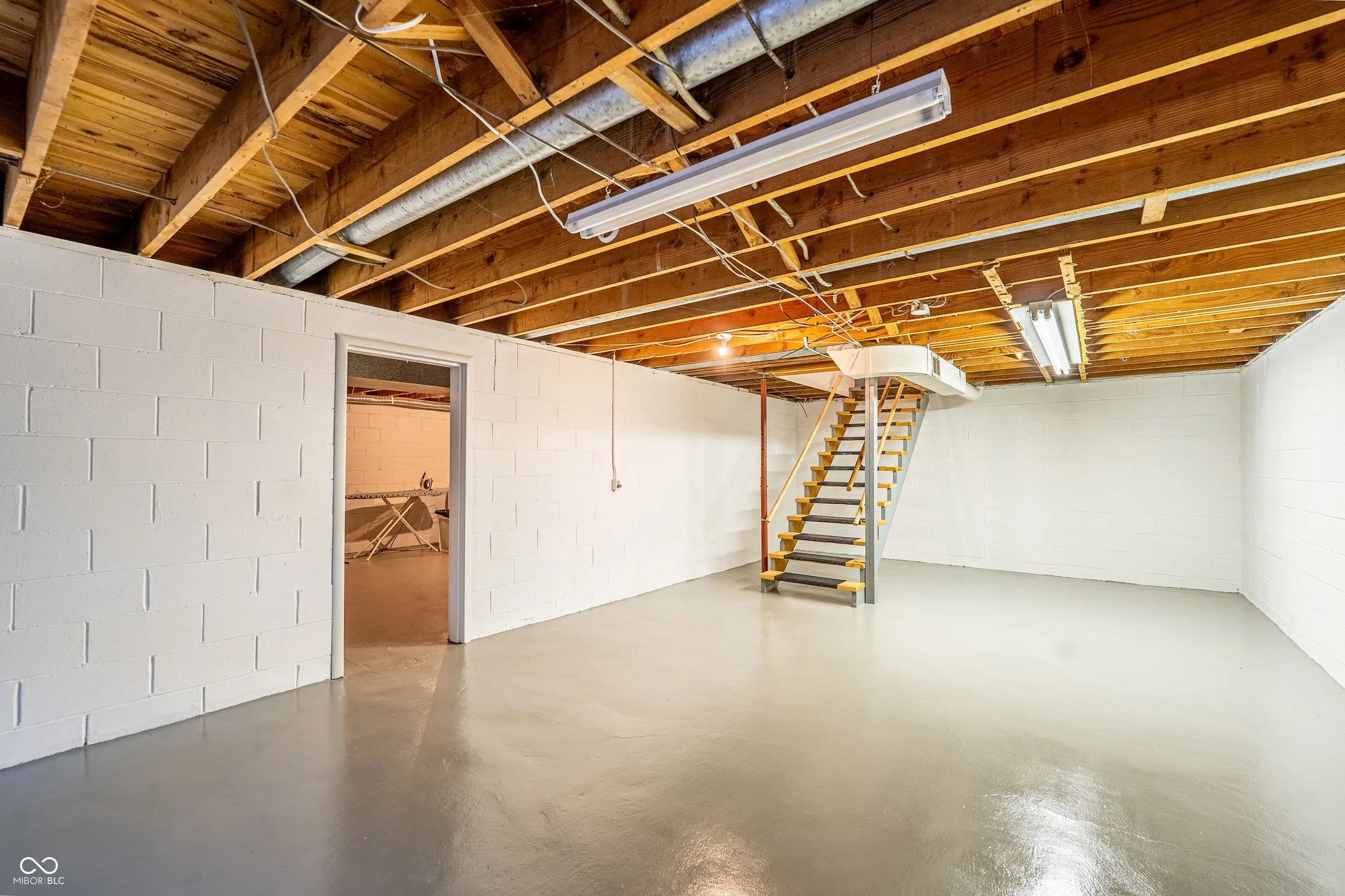 Indianapolis, Indiana 46220, United States, 3 Bedrooms Bedrooms, ,2 BathroomsBathrooms,Residential,Active,229099