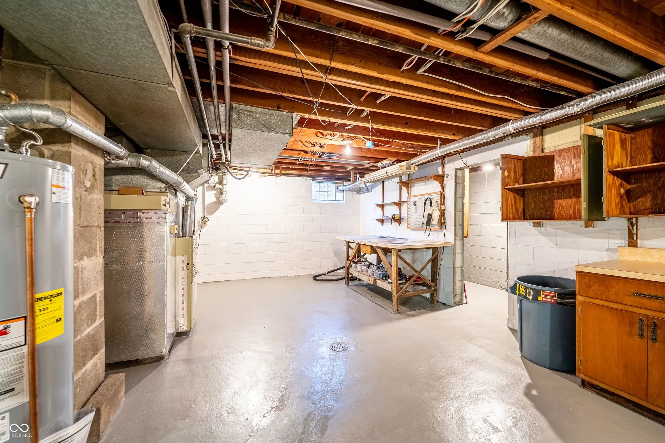 Indianapolis, Indiana 46220, United States, 3 Bedrooms Bedrooms, ,2 BathroomsBathrooms,Residential,Active,229099