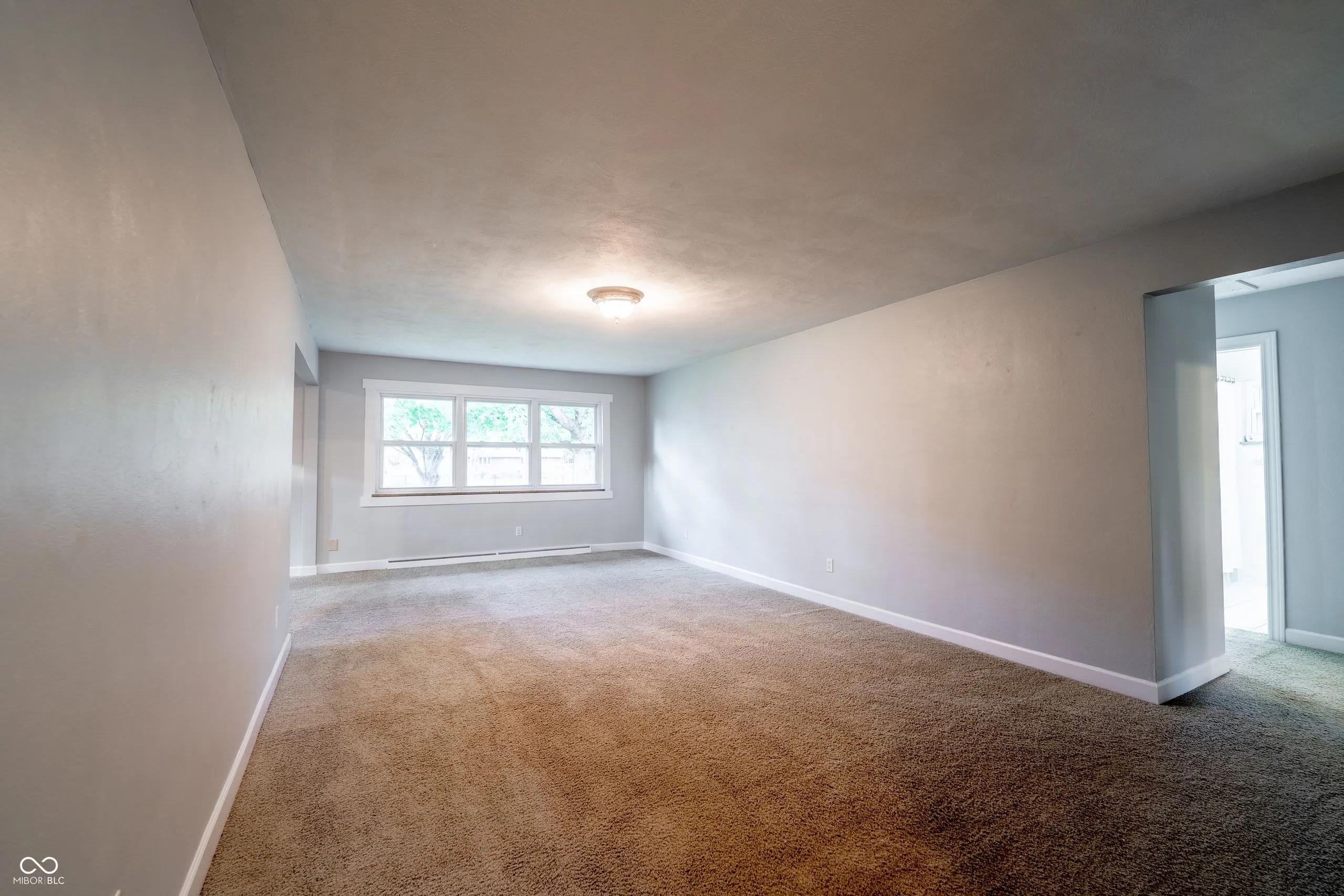 Indianapolis, Indiana 46220, United States, 3 Bedrooms Bedrooms, ,2 BathroomsBathrooms,Residential,Active,229099