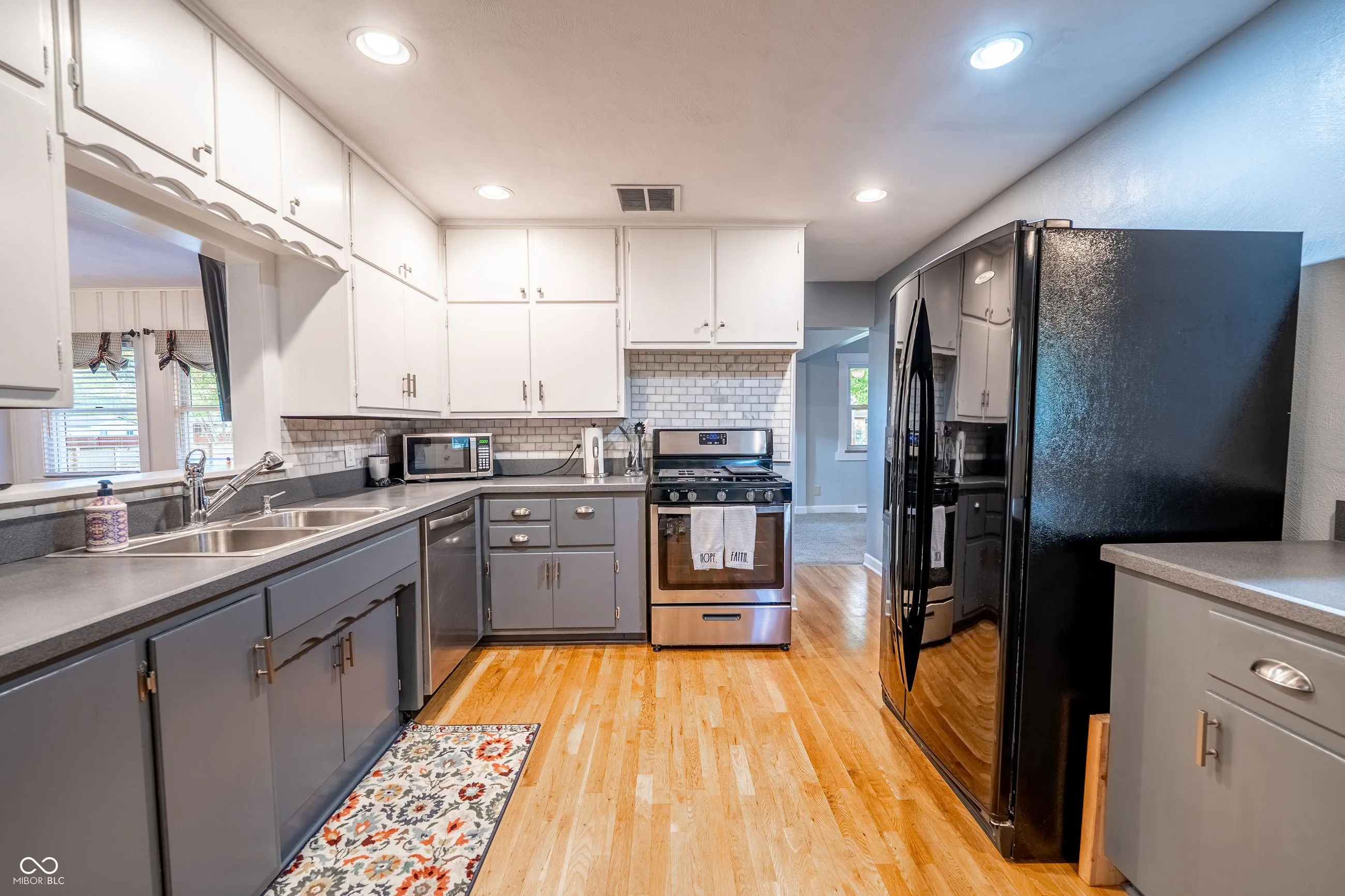 Indianapolis, Indiana 46220, United States, 3 Bedrooms Bedrooms, ,2 BathroomsBathrooms,Residential,Active,229099