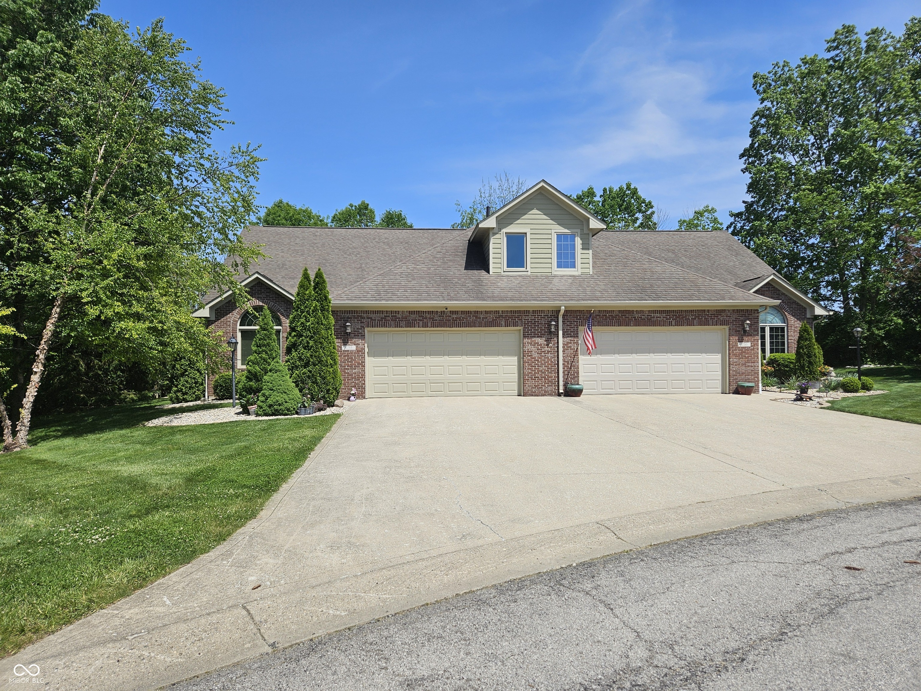 1755 Walnut Trace