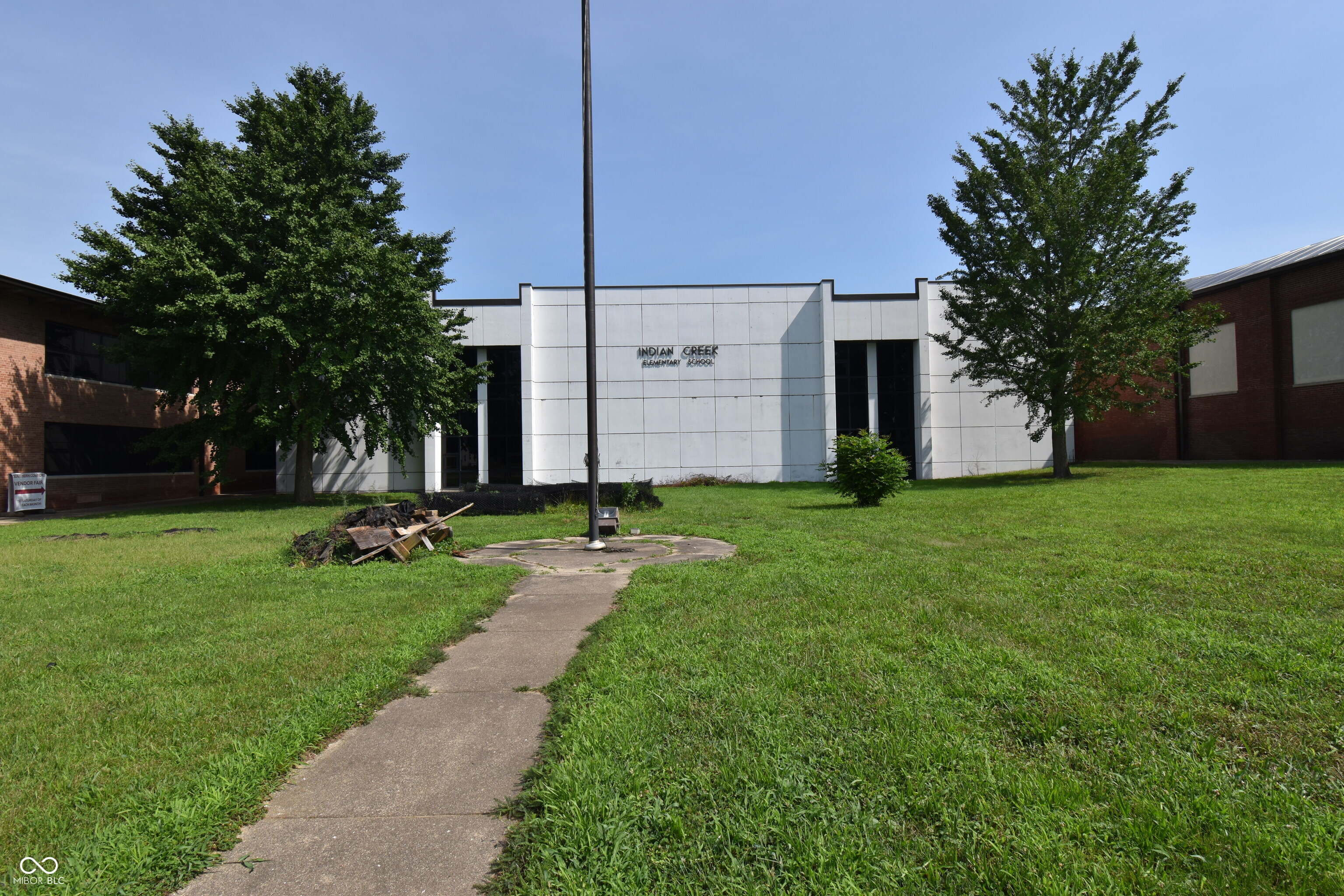 200 W Pearl Street 1,2, and 3