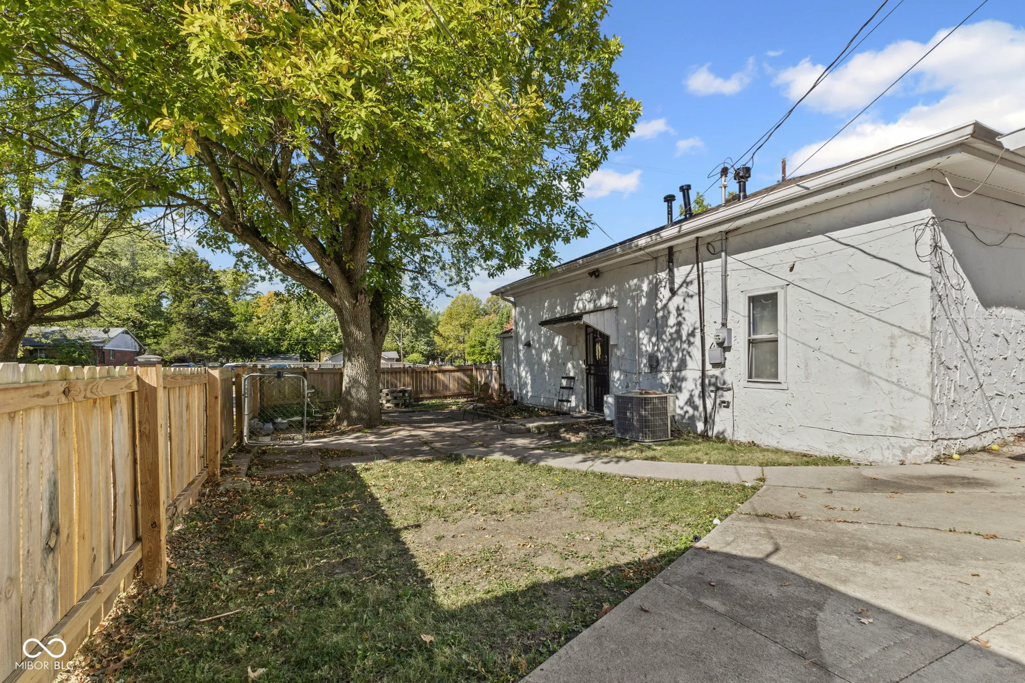 Indianapolis, Indiana 46218, United States, 3 Bedrooms Bedrooms, ,1 BathroomBathrooms,Residential,Active,229540