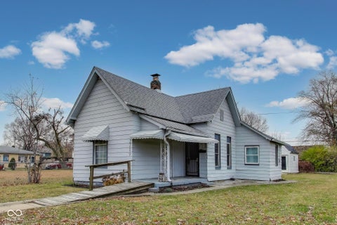 Photo of 2219 Hovey Street, Indianapolis, IN 46218 (MLS # 22125647)