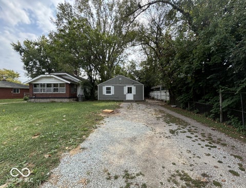 Photo of 5007 E 34th Street, Indianapolis, IN 46218 (MLS # 22127216)