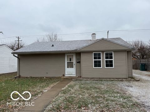 Photo of 123 14th Street, Franklin, IN 46131 (MLS # 22076637)