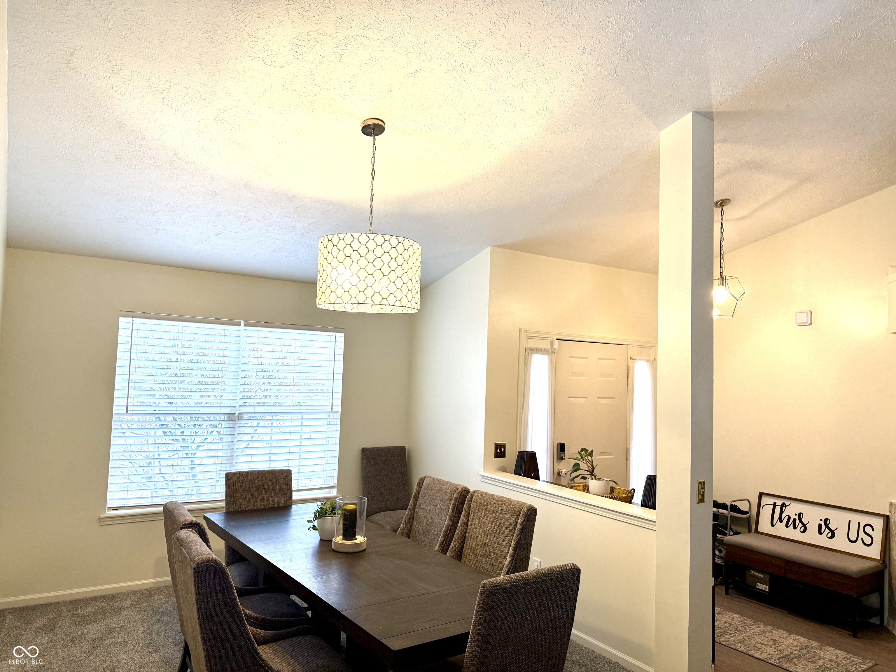 1527 Royal Lake Circle