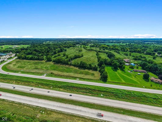150 BLUFF RD, GREENWOOD, IN 46142 - Image 5b73f3f6f369f2a813d6606b6cf5ea3d/2521972533