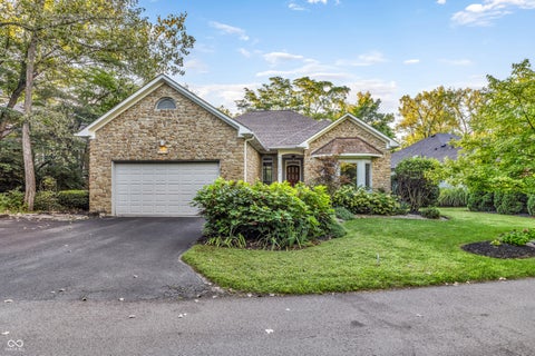 Photo of 8069 Middle Bay Lane, Indianapolis, IN 46236 (MLS # 22111212)