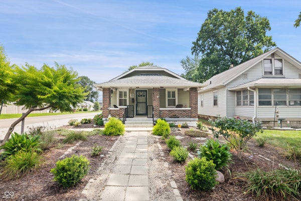 2803 S DELAWARE ST, INDIANAPOLIS, IN 46225 - Image 5bb28cde3056dfe85a82ed5f2f32d52d/4074983387