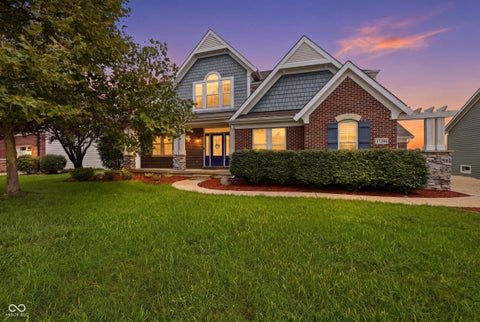 Photo of 17204 Bluestone DR, Noblesville, IN 46062 (MLS # 22120234)