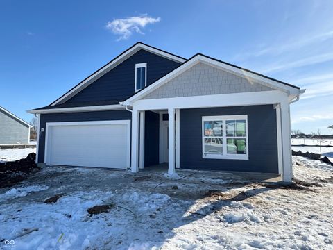 Photo of 5805 Crotal Avenue, Greenwood, IN 46143 (MLS # 22081576)