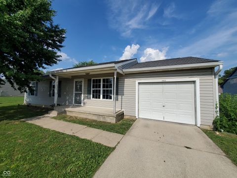 Photo of 2611 Hyche Avenue, Indianapolis, IN 46218 (MLS # 22113454)