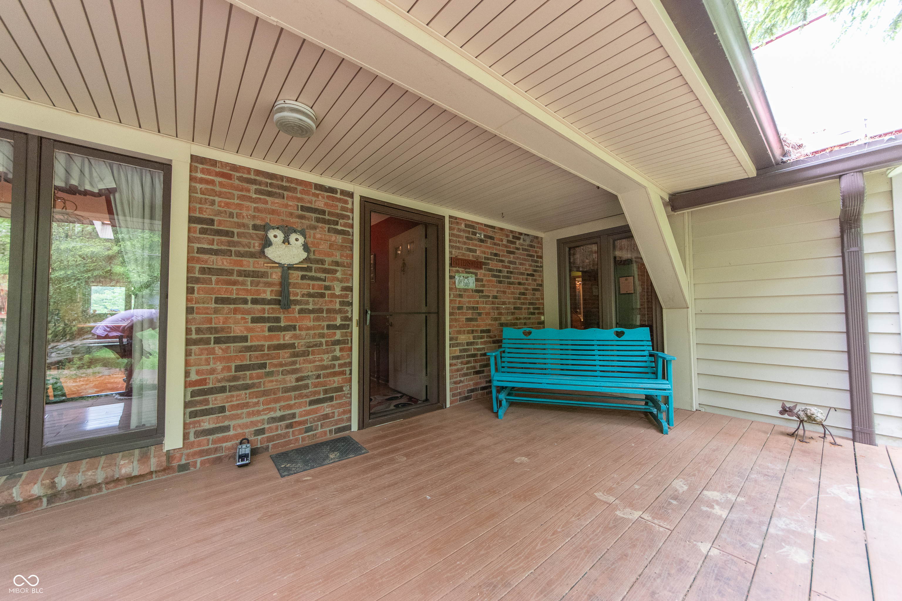 5821 Bittersweet Road